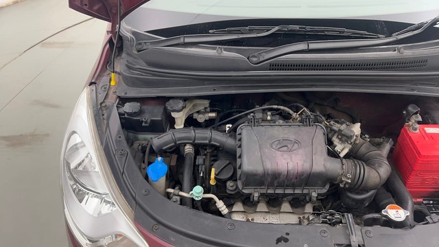 Second-hand 2015 Hyundai i10 Sportz 1.1L for sale in Kolkata-38