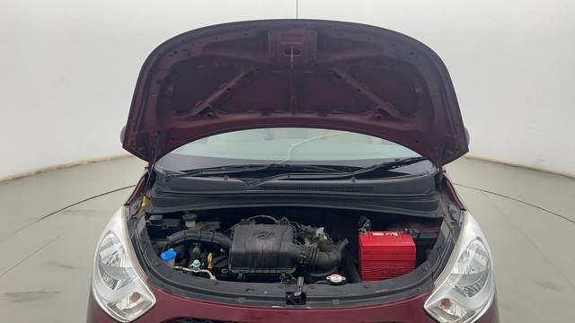 Second-hand 2015 Hyundai i10 Sportz 1.1L for sale in Kolkata-8