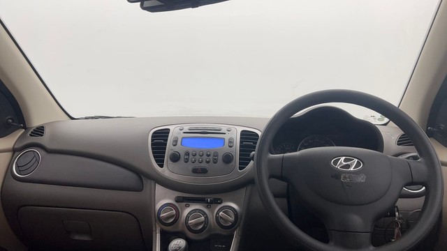 Second-hand 2015 Hyundai i10 Sportz 1.1L for sale in Kolkata-11
