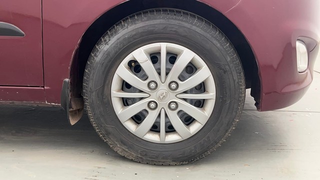 Second-hand 2015 Hyundai i10 Sportz 1.1L for sale in Kolkata-17