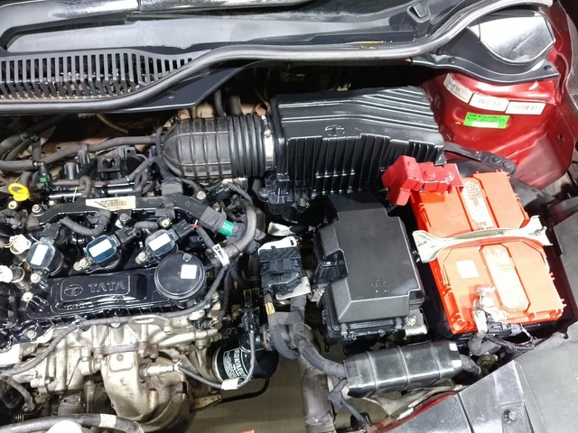 Second-hand 2021 Tata Altroz XT for sale in Kochi-39