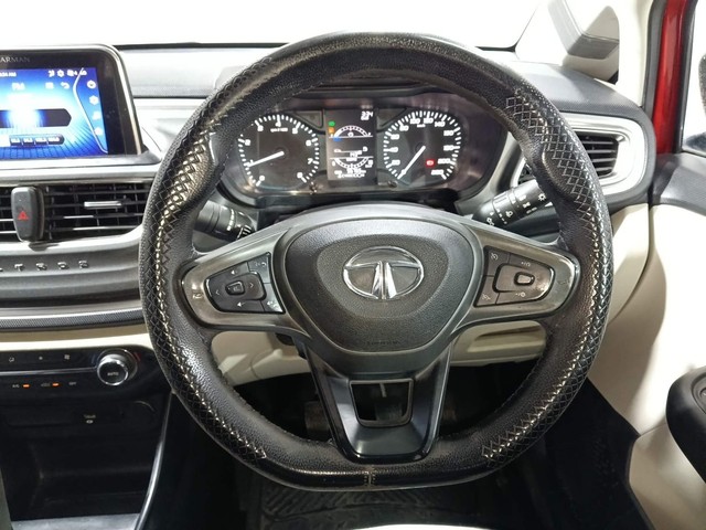 Second-hand 2021 Tata Altroz XT for sale in Kochi-35