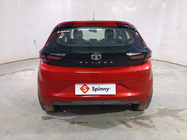 Second-hand 2021 Tata Altroz XT for sale in Kochi-4
