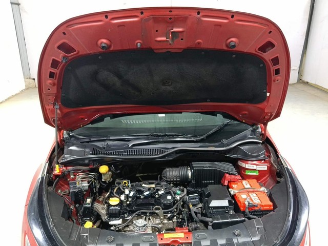 Second-hand 2021 Tata Altroz XT for sale in Kochi-8