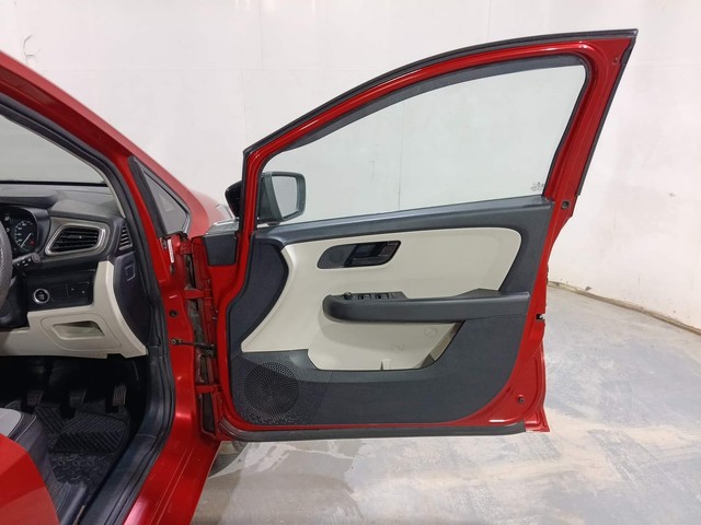 Second-hand 2021 Tata Altroz XT for sale in Kochi-16