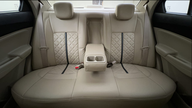 Second-hand 2018 Maruti Dzire ZXI for sale in Mysore-37