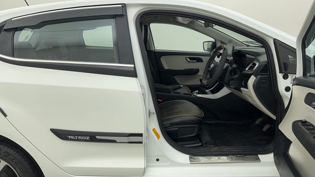 Second-hand 2024 Tata Altroz XZ for sale in Ahmedabad-15