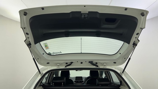 Second-hand 2024 Tata Altroz XZ for sale in Ahmedabad-39