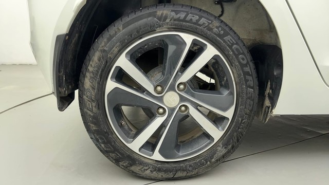 Second-hand 2024 Tata Altroz XZ for sale in Ahmedabad-18