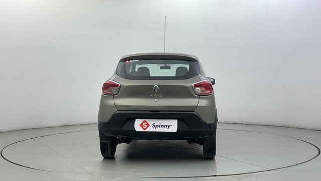 Second-hand 2016 Renault KWID RXT for sale in Ahmedabad-4