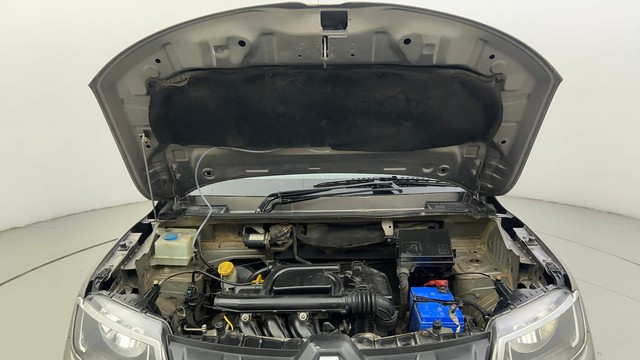 Second-hand 2016 Renault KWID RXT for sale in Ahmedabad-8