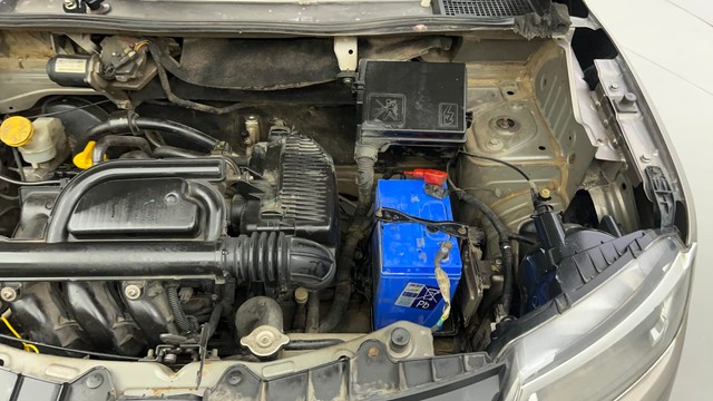 Second-hand 2016 Renault KWID RXT for sale in Ahmedabad-37