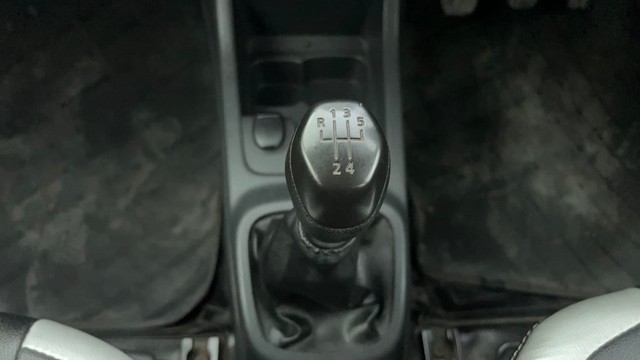 Second-hand 2016 Renault KWID RXT for sale in Ahmedabad-12