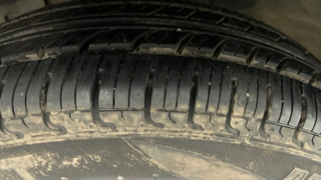 Second-hand 2016 Renault KWID RXT for sale in Ahmedabad-23