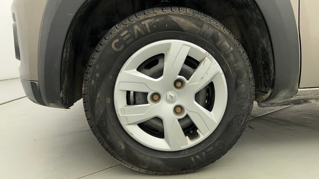 Second-hand 2016 Renault KWID RXT for sale in Ahmedabad-20