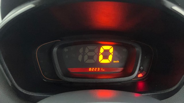 Second-hand 2016 Renault KWID RXT for sale in Ahmedabad-13