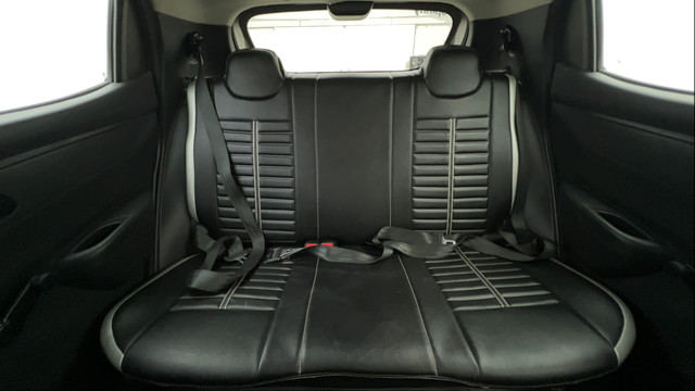 Second-hand 2016 Renault KWID RXT for sale in Ahmedabad-24