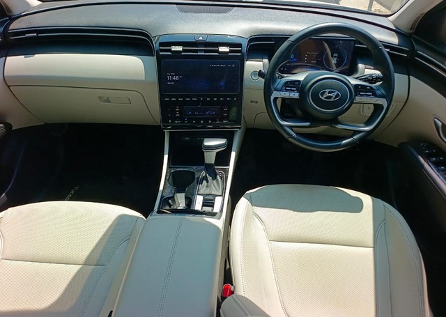 Second-hand 2023 Hyundai Tucson Platinum AT BSVI for sale in Bangalore-6