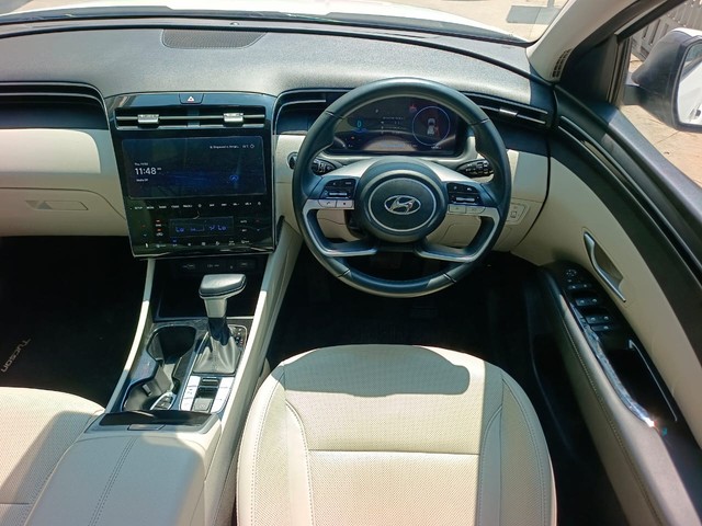 Second-hand 2023 Hyundai Tucson Platinum AT BSVI for sale in Bangalore-10