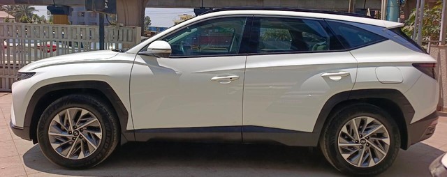 Second-hand 2023 Hyundai Tucson Platinum AT BSVI for sale in Bangalore-3