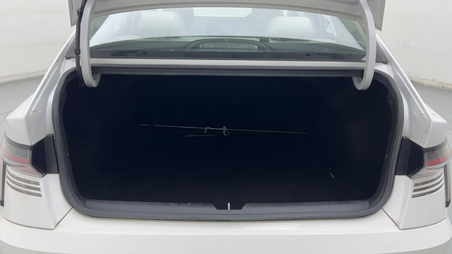 Second-hand 2024 Hyundai Verna SX for sale in Gurgaon-9