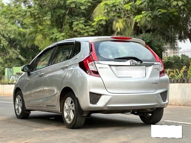 Honda Jazz 1.2 V AT i VTEC Second-hand 2015 Honda Jazz 1.2 V AT i VTEC for sale in Pune-4