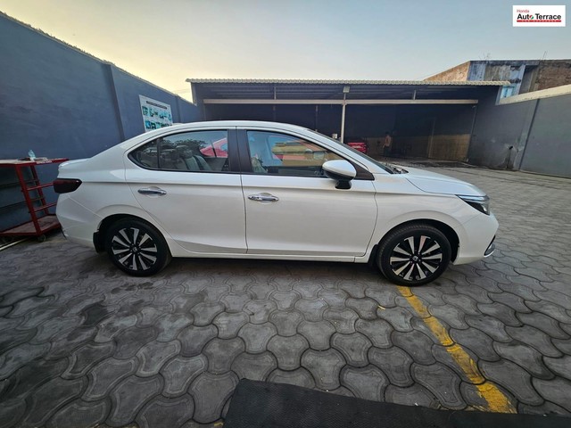 Second-hand 2023 Honda City Hybrid ZX Sensing eHEV for sale in Nellore-2