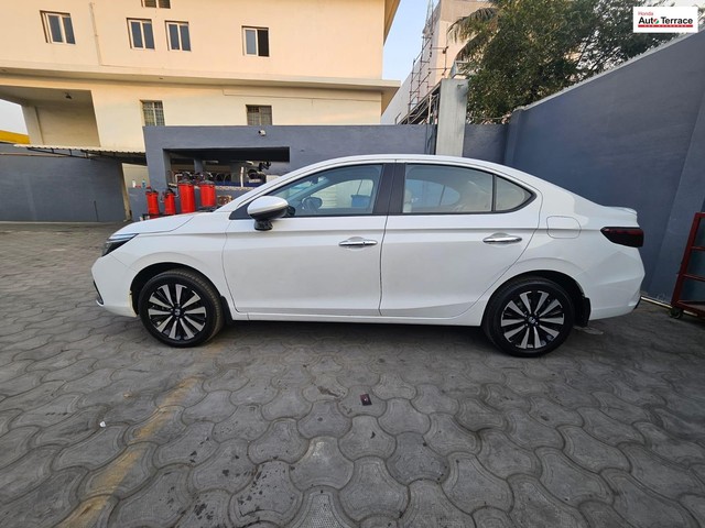 Second-hand 2023 Honda City Hybrid ZX Sensing eHEV for sale in Nellore-3