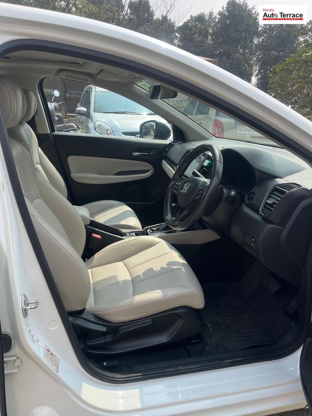 Second-hand 2023 Honda City Hybrid ZX Sensing eHEV for sale in Nellore-5