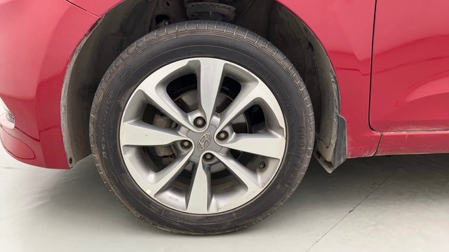 Second-hand 2017 Hyundai i20 1.2 Asta Dual Tone for sale in Mumbai-20