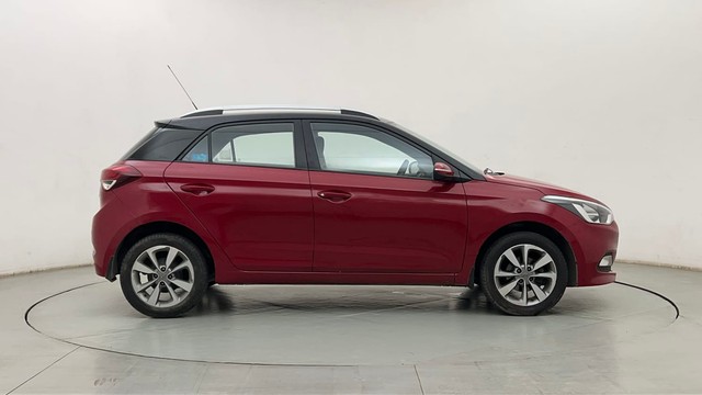 Second-hand 2017 Hyundai i20 1.2 Asta Dual Tone for sale in Mumbai-2