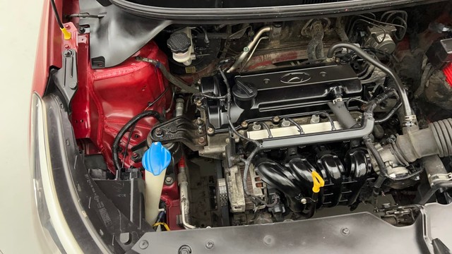 Second-hand 2017 Hyundai i20 1.2 Asta Dual Tone for sale in Mumbai-31