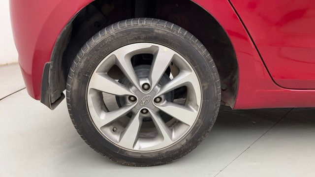 Second-hand 2017 Hyundai i20 1.2 Asta Dual Tone for sale in Mumbai-18