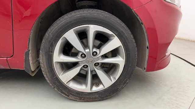 Second-hand 2017 Hyundai i20 1.2 Asta Dual Tone for sale in Mumbai-17