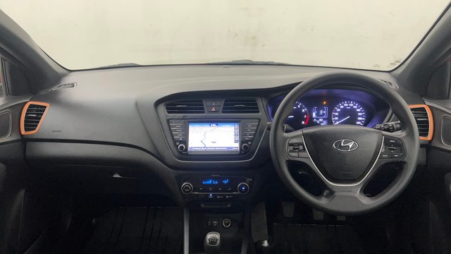 Second-hand 2017 Hyundai i20 1.2 Asta Dual Tone for sale in Mumbai-11