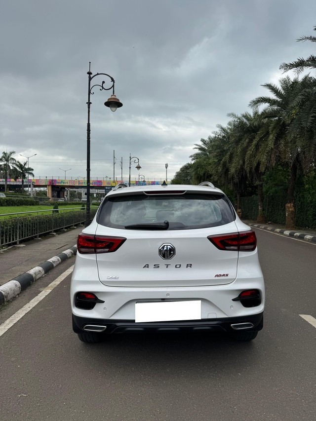 Second-hand 2021 MG Astor Savvy CVT Red BSVI for sale in Navi Mumbai-2