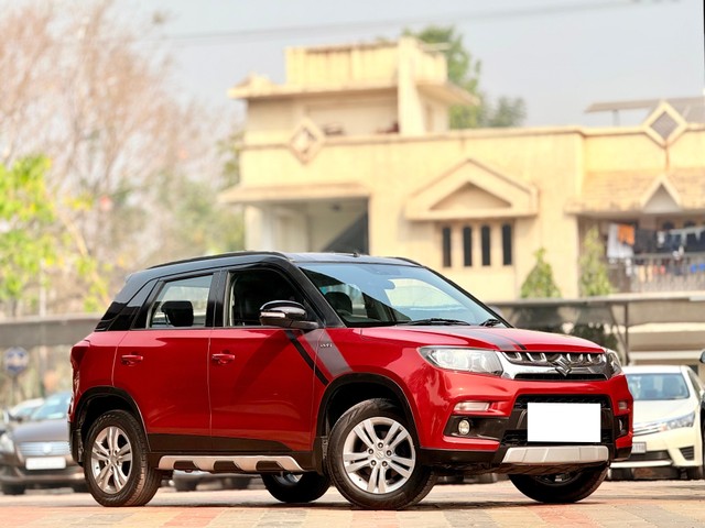 Second-hand 2017 Maruti Vitara Brezza ZDi Plus for sale in Surat-6