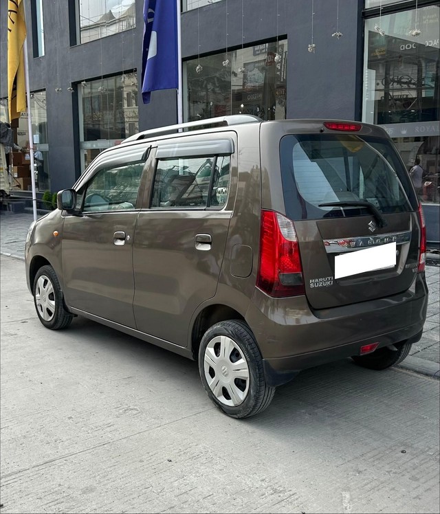 Second-hand 2014 Maruti Wagon R VXI BS IV for sale in Indore-3