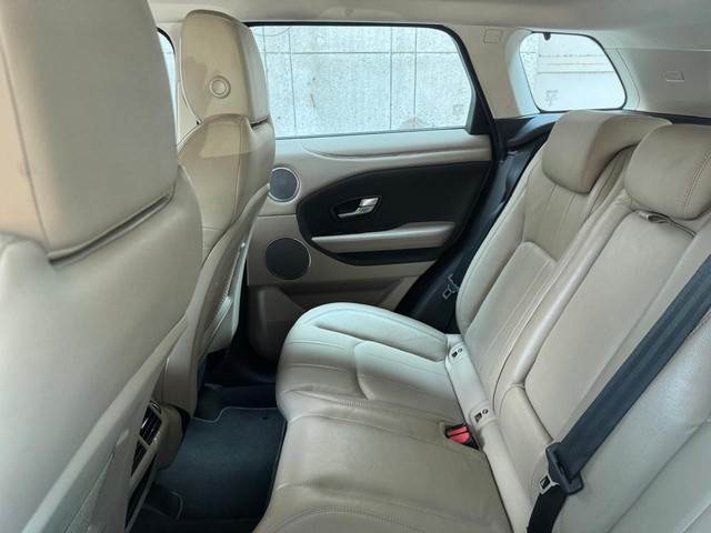 Second-hand 2019 Land Rover Range Rover Evoque 2.0 TD4 SE for sale in New Delhi-6