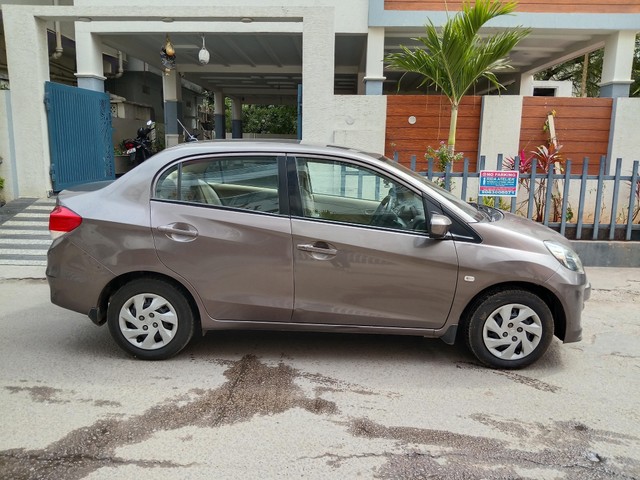 Honda Amaze S i-Dtech Second-hand 2013 Honda Amaze S i-Dtech for sale in Hyderabad-8