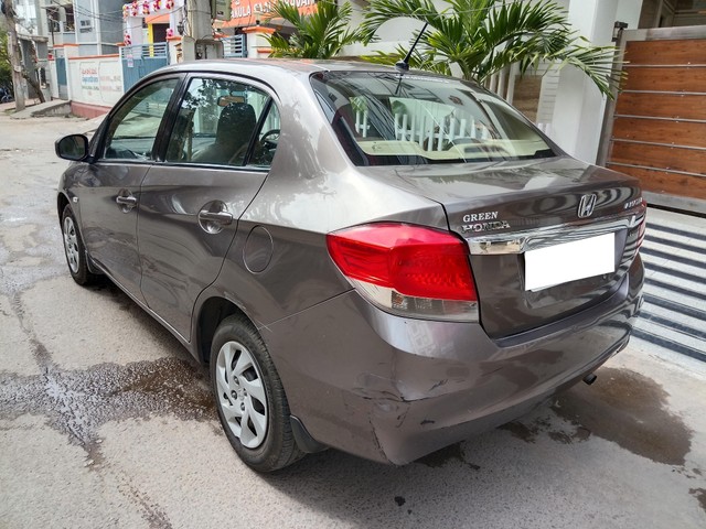 Honda Amaze S i-Dtech Second-hand 2013 Honda Amaze S i-Dtech for sale in Hyderabad-10