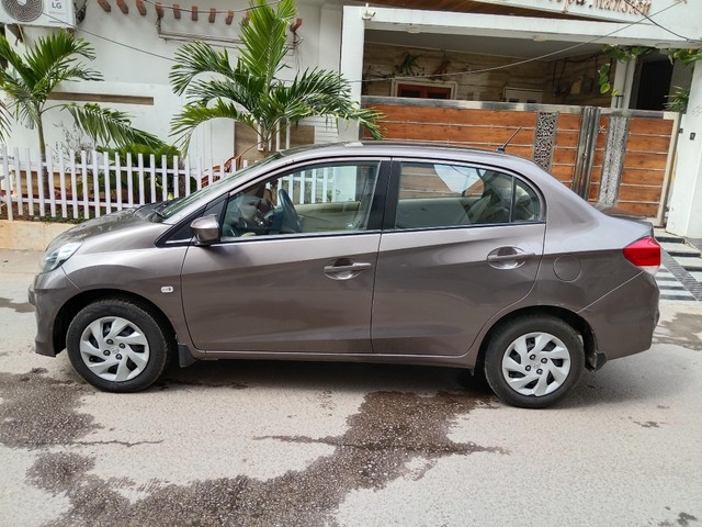 Honda Amaze S i-Dtech Second-hand 2013 Honda Amaze S i-Dtech for sale in Hyderabad-2
