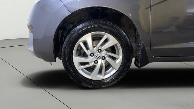 Honda Jazz 1.5 V i DTEC Second-hand 2017 Honda Jazz 1.5 V i DTEC for sale in Surat-29