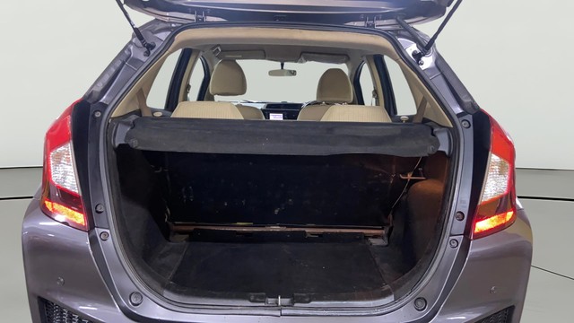 Honda Jazz 1.5 V i DTEC Second-hand 2017 Honda Jazz 1.5 V i DTEC for sale in Surat-2