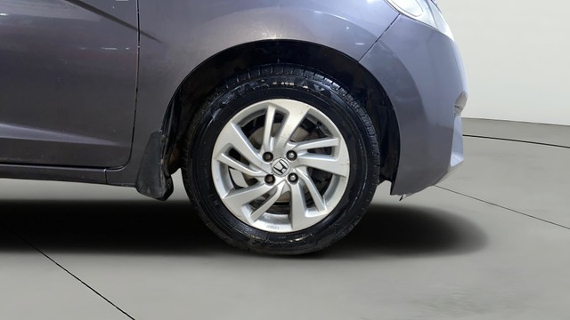 Honda Jazz 1.5 V i DTEC Second-hand 2017 Honda Jazz 1.5 V i DTEC for sale in Surat-26