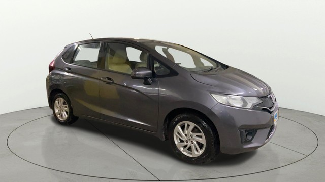 Honda Jazz 1.5 V i DTEC Second-hand 2017 Honda Jazz 1.5 V i DTEC for sale in Surat-11