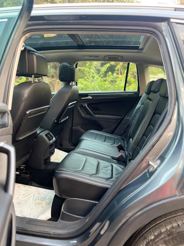 Second-hand 2019 Volkswagen Tiguan 2.0 TDI Highline for sale in Mumbai-26