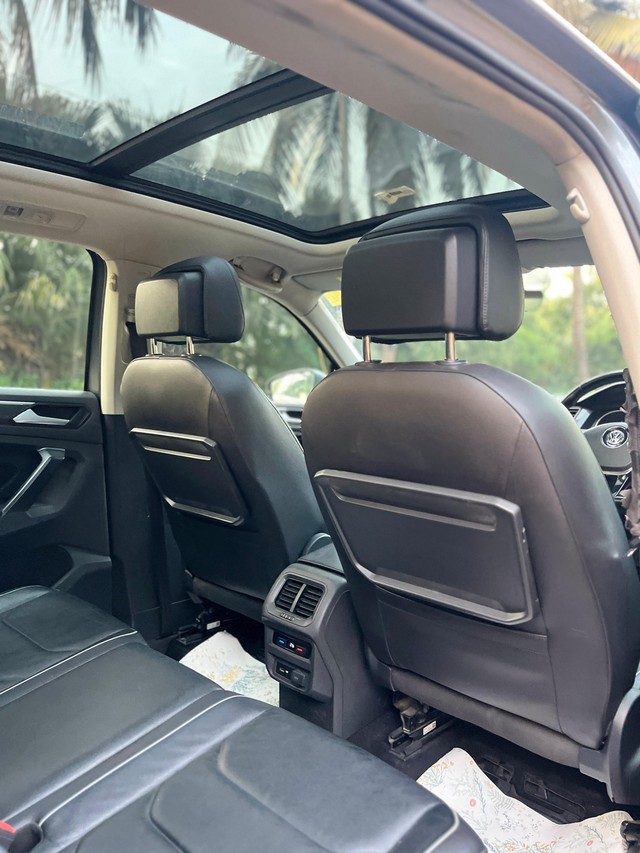 Second-hand 2019 Volkswagen Tiguan 2.0 TDI Highline for sale in Mumbai-3