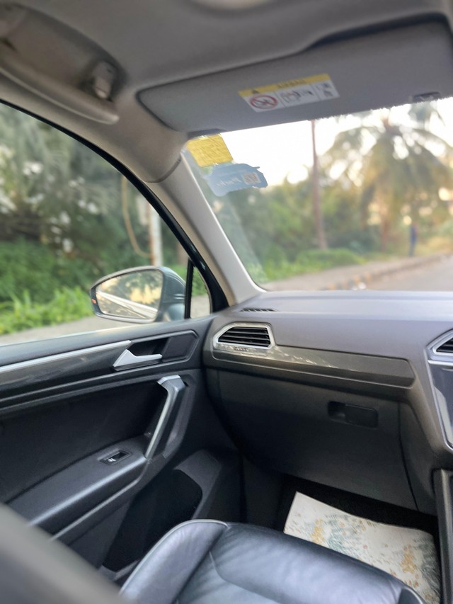 Second-hand 2019 Volkswagen Tiguan 2.0 TDI Highline for sale in Mumbai-14