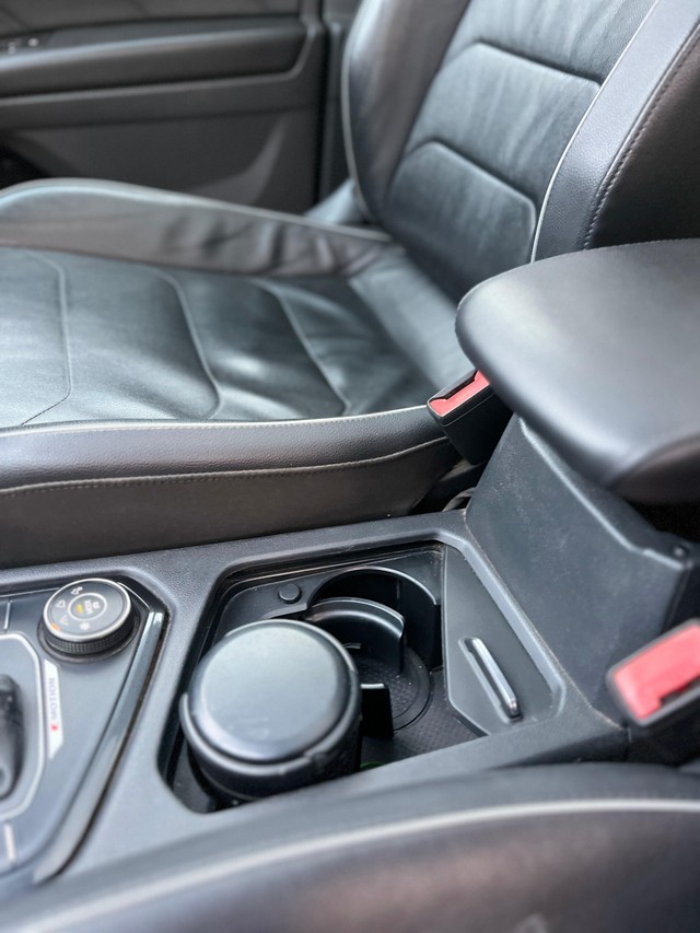 Second-hand 2019 Volkswagen Tiguan 2.0 TDI Highline for sale in Mumbai-19